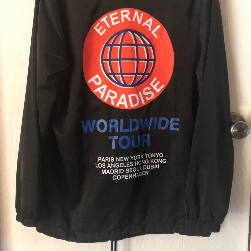 Black throw - Picture 2 of 6